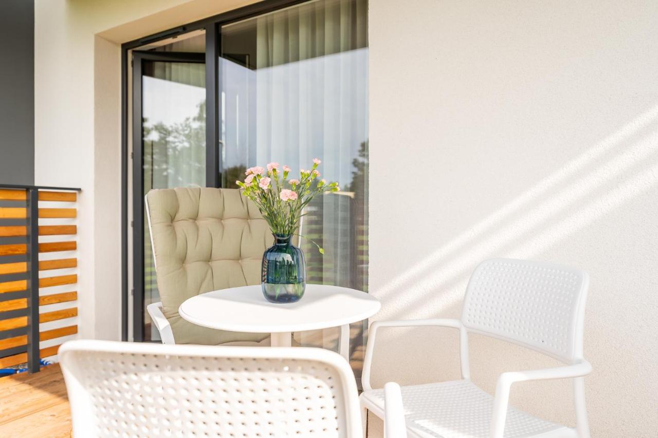 Apartament Willow Tree Surfingbird Dźwirzyno Exterior foto